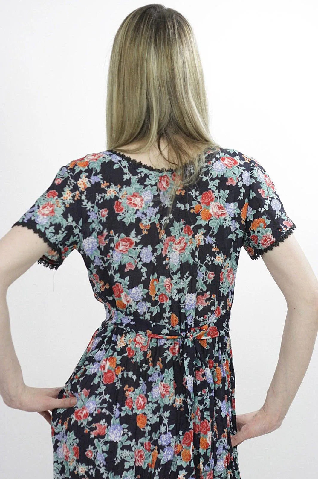 Authentic vintage 70s 1970s boho hippie  floral maxi dress M
