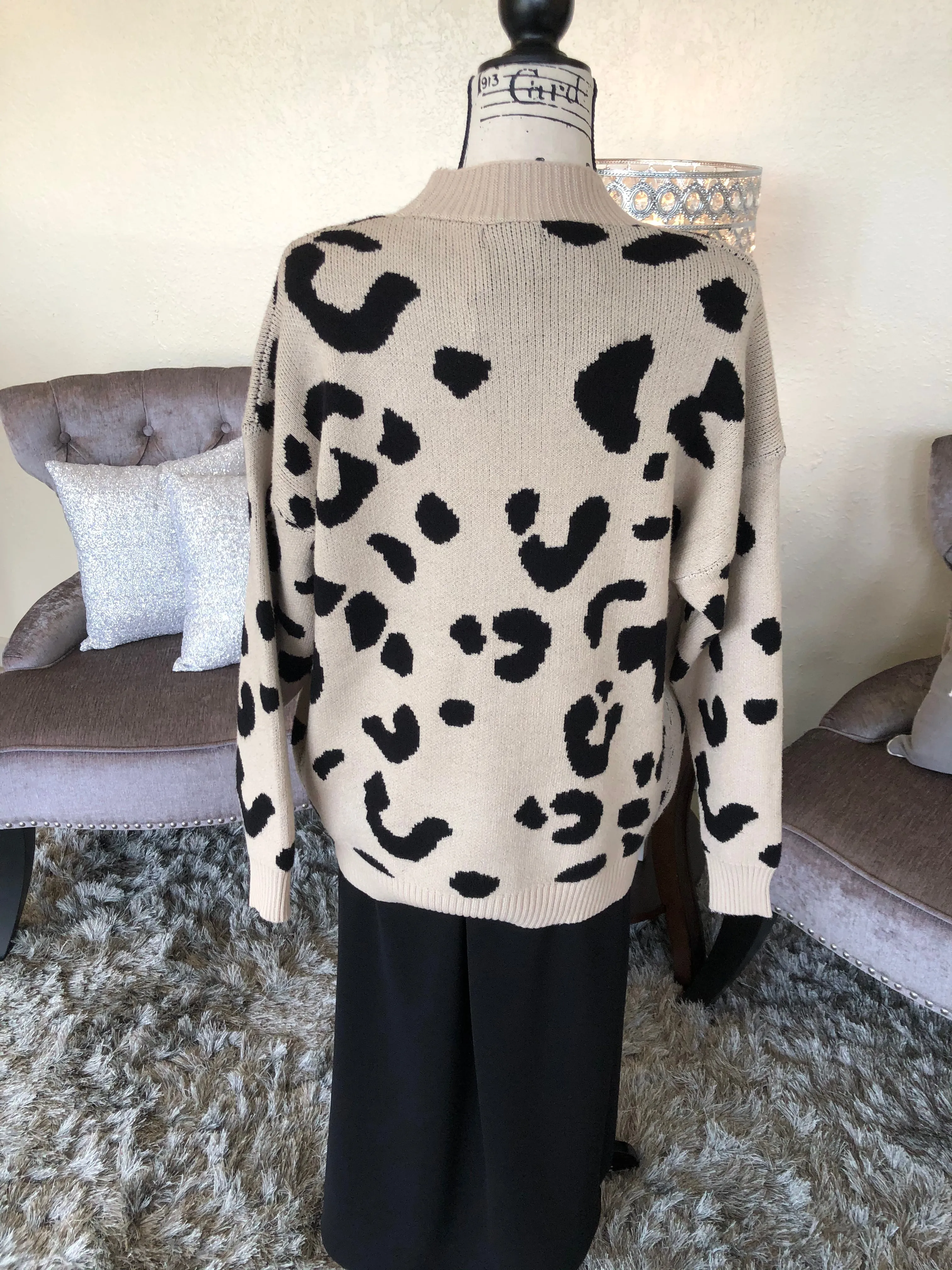 Beige & Black Leopard Sweater (OS)