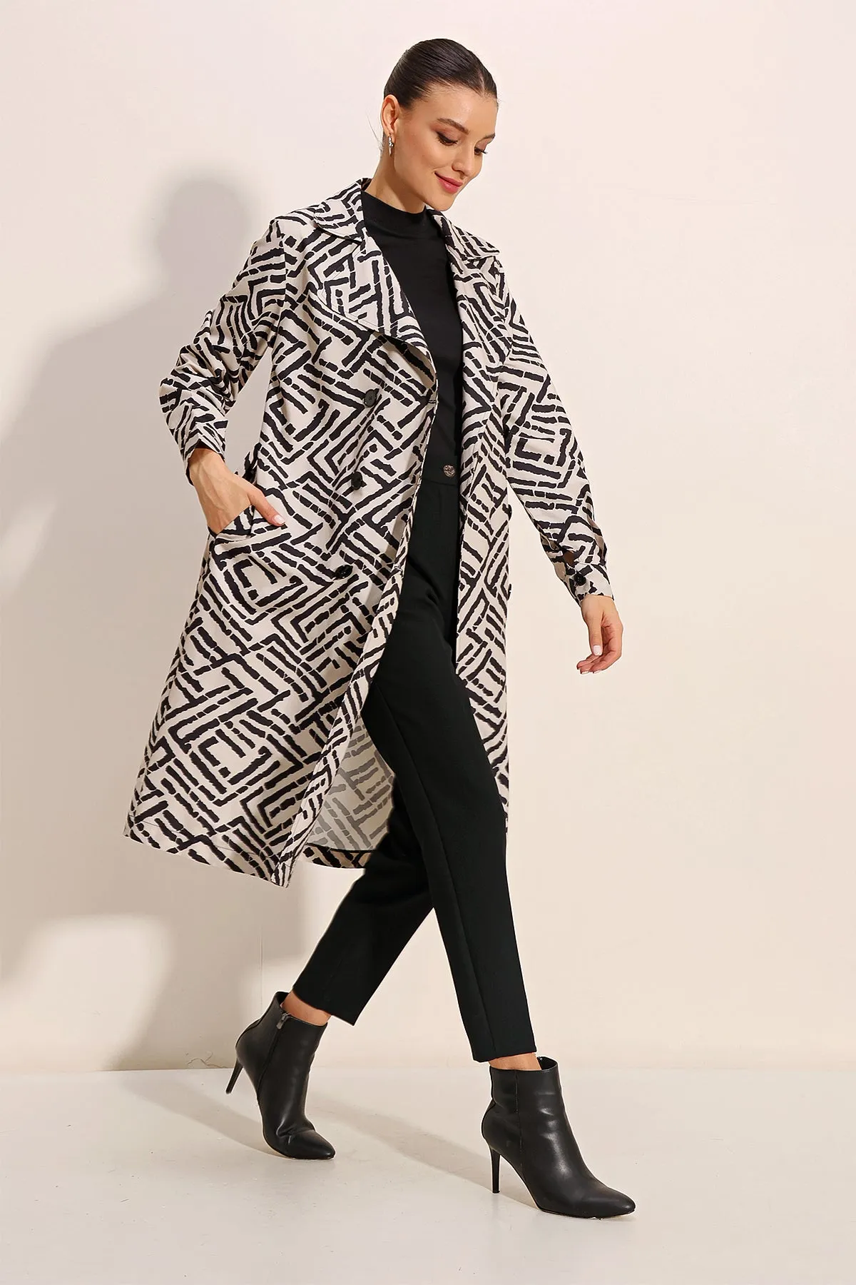 BGD Women Patterned Double-Breasted Trench Coat - Off-White - Avondale