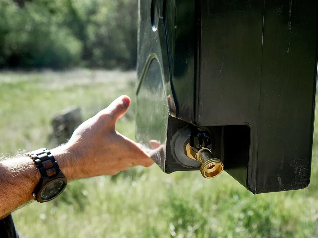 Front Runner Brass Tap Upgrade For Plastic Jerry Can W/ Tap