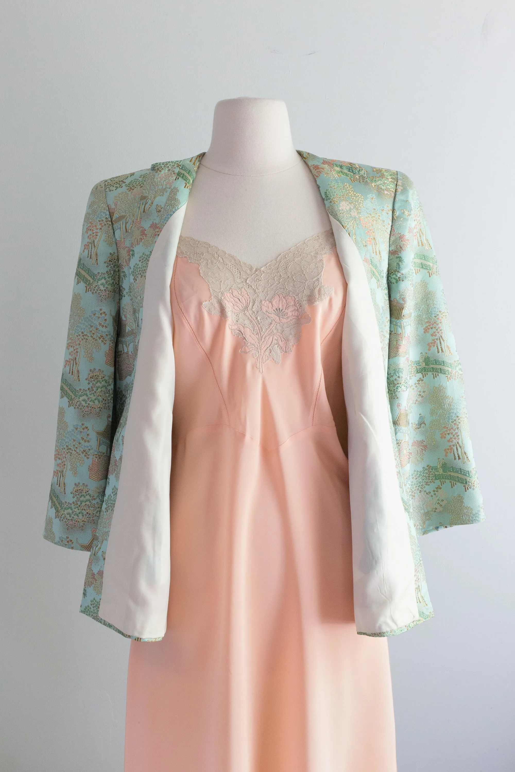 Glamourous 1940's Aqua Silk Chinese Jacket / ML
