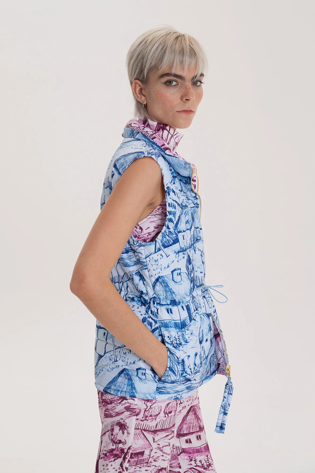 LOCA reversible vest 'Farm'