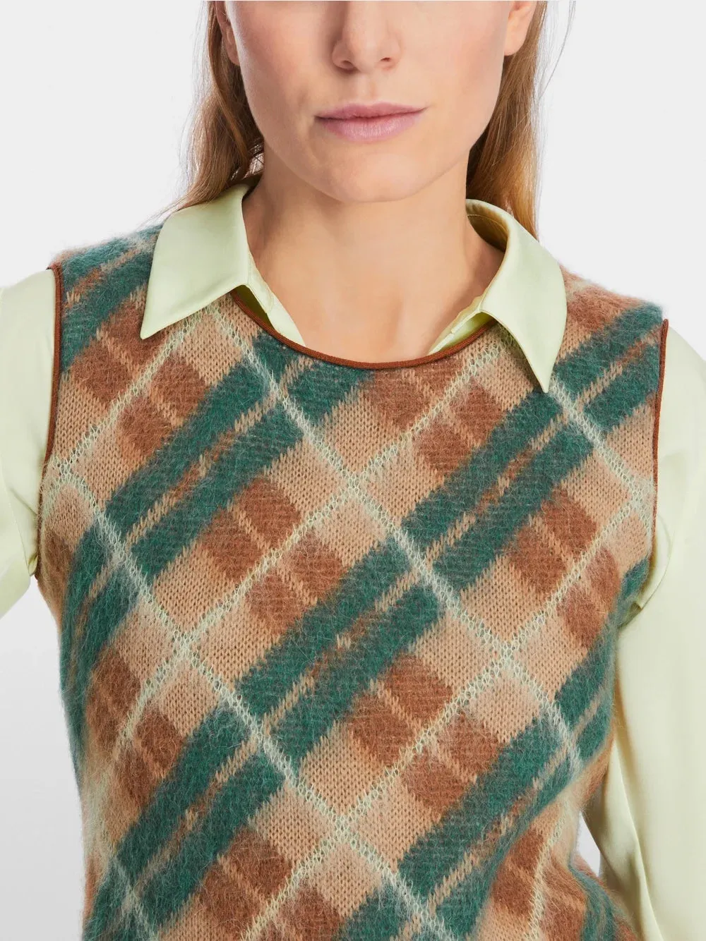 Marc Cain Knitted in Germany check top sweater vest