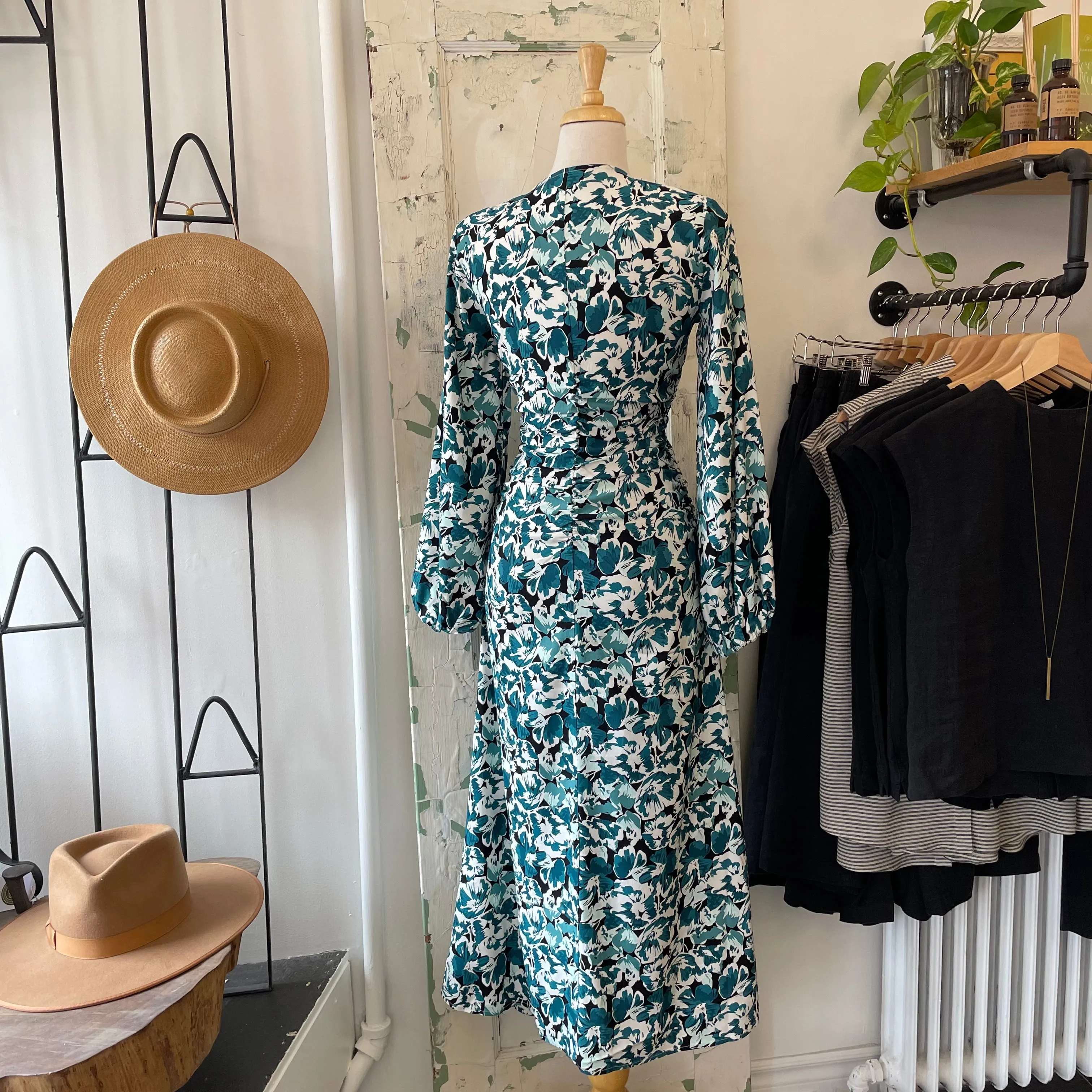 Minimum // Nijana Dress Bayou