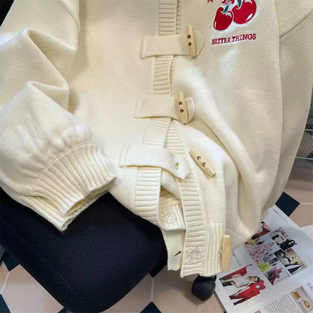 Mori Horn Button Hooded Cardigan