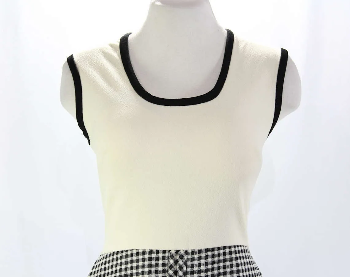 Size 10 Summer Dress - Medium 1960s Black & White Gingham Polyester Knit - Sleeveless Bodice - Cute 60s Checked Casual Dress - Bust 36.5