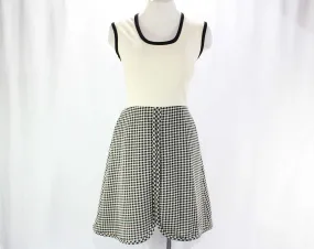 Size 10 Summer Dress - Medium 1960s Black & White Gingham Polyester Knit - Sleeveless Bodice - Cute 60s Checked Casual Dress - Bust 36.5