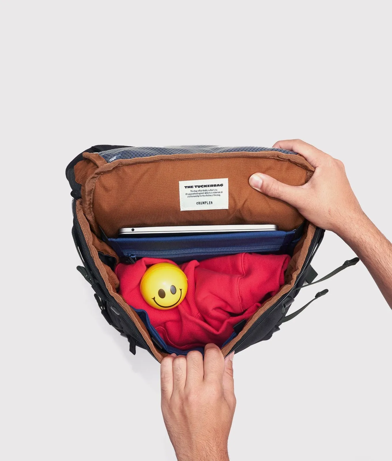 Tucker Bag