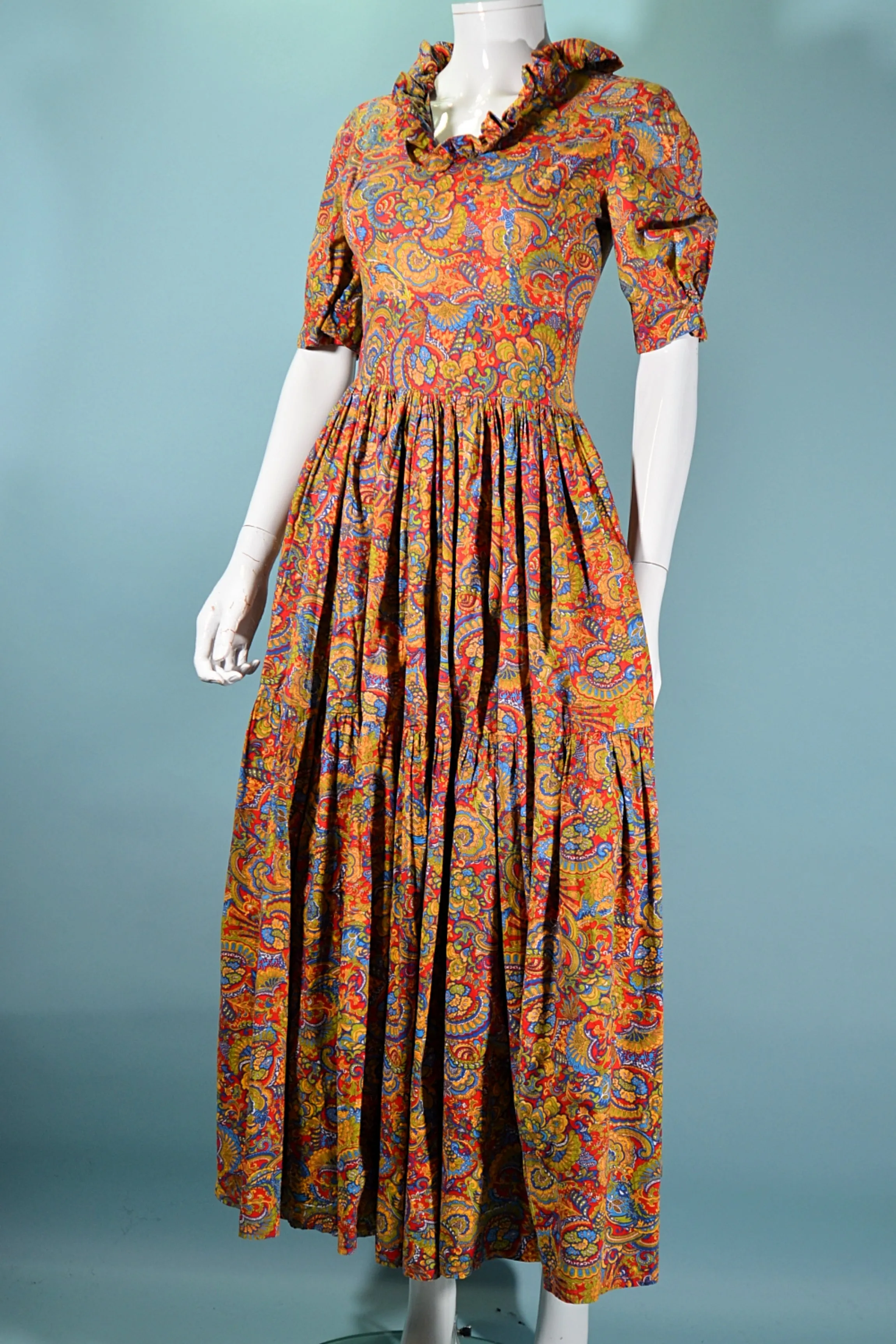 Vintage 40s/50s Red Paisley Dress, Very Full Skirt XS/S