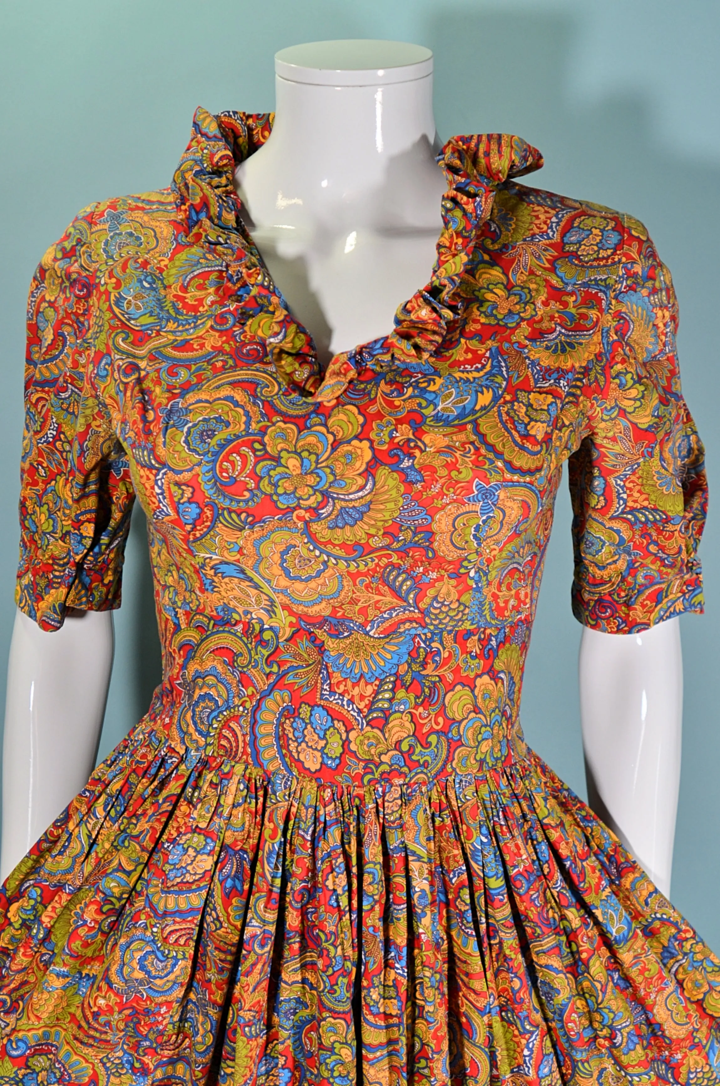 Vintage 40s/50s Red Paisley Dress, Very Full Skirt XS/S