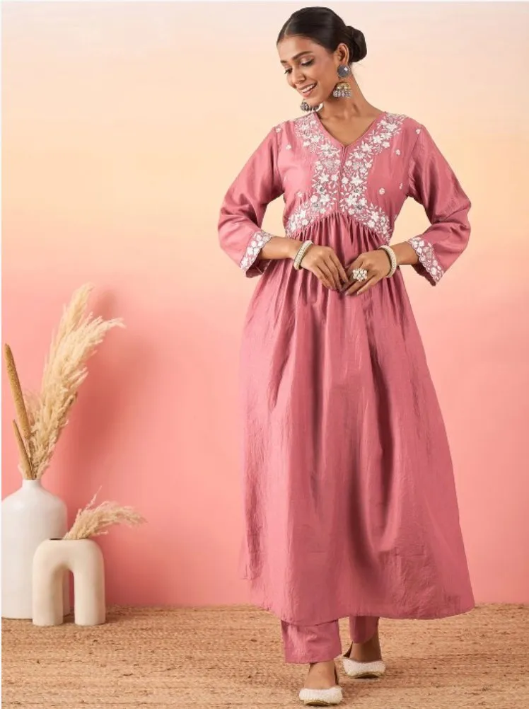 Women Floral Yoke Design Empire Thread Work Kurta with Trousers